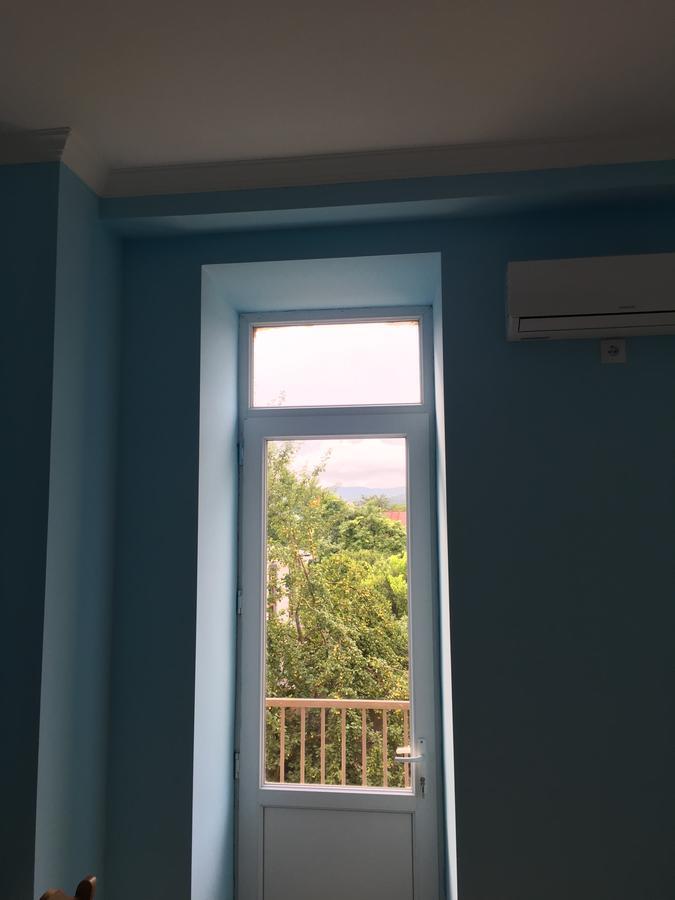 Kmg Hotel Khashuri Екстер'єр фото