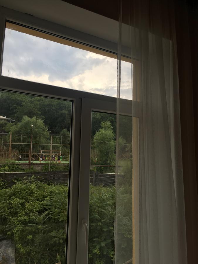 Kmg Hotel Khashuri Екстер'єр фото