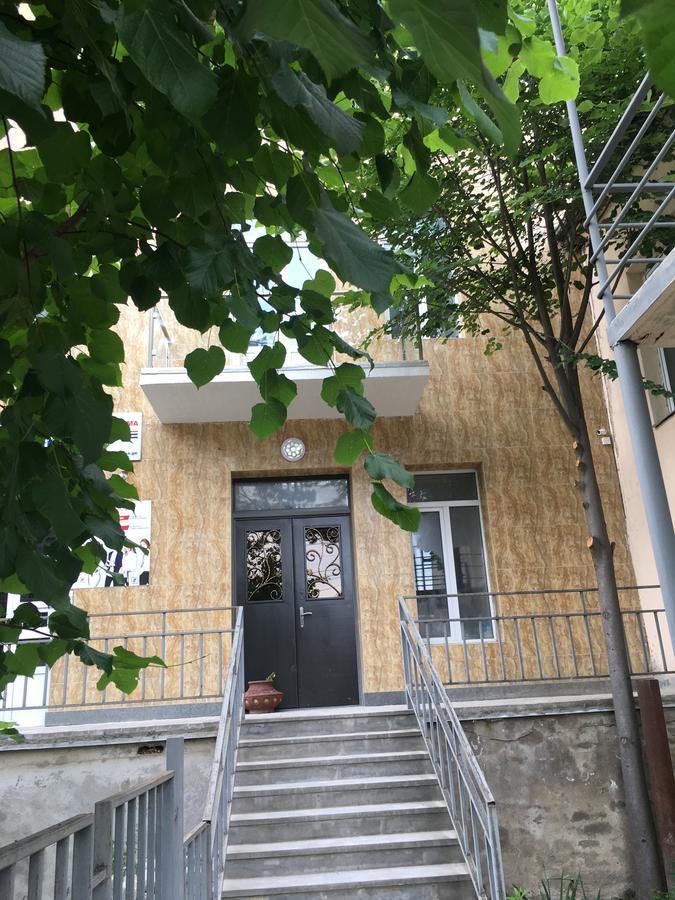 Kmg Hotel Khashuri Екстер'єр фото