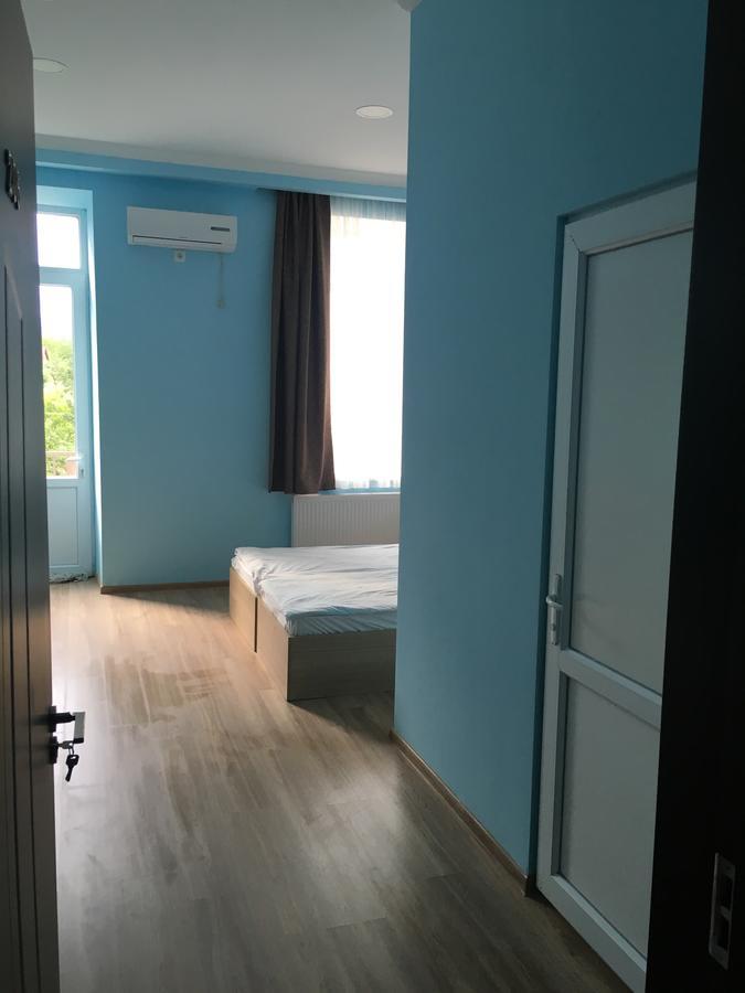 Kmg Hotel Khashuri Екстер'єр фото